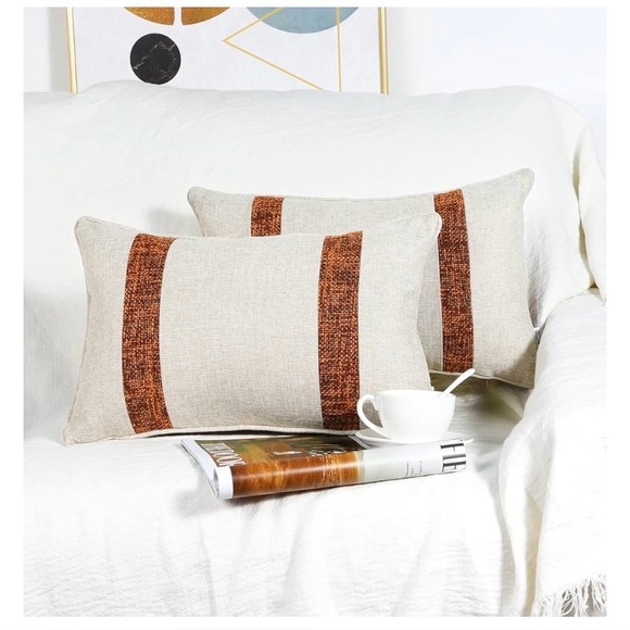 Howdy Deco White With Brown Striped 2pk Pillow Cases.
New- set of two - Picture 1 of 8